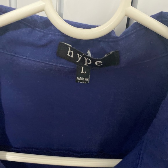 Top - Picture 2 of 3